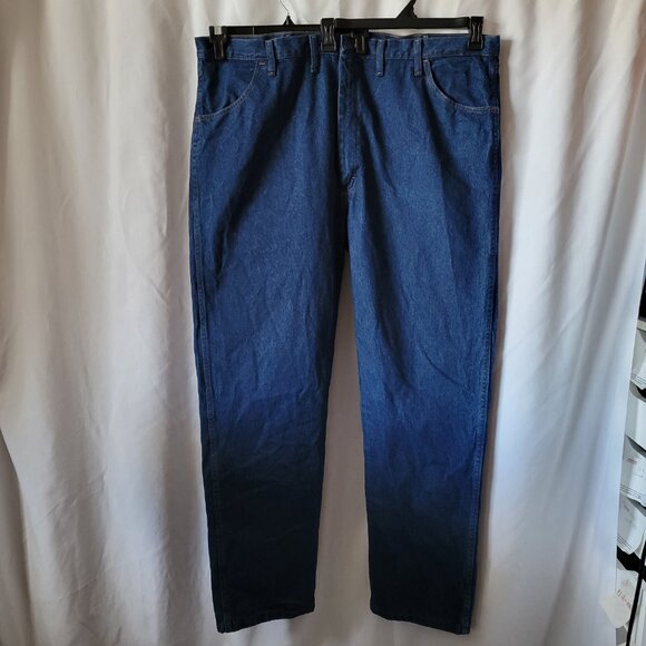 NEW Men's Jeans Wrangler Rustler Straight Leg Regular Fit 46 x 32 dark heavy NWT - Picture 3 of 11